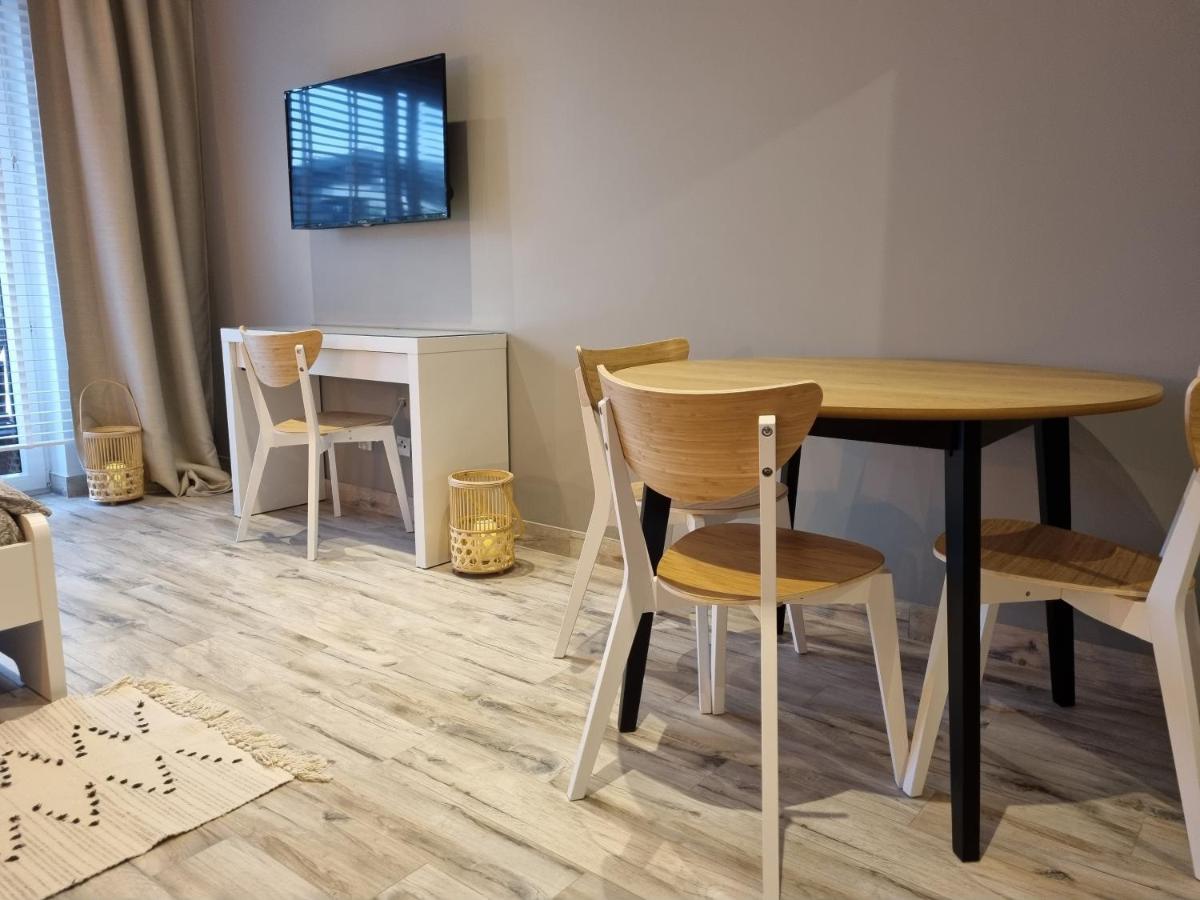 Apple Apartments - Gdanska Prywatne Miejsce Parkingowe Łódź Eksteriør bilde